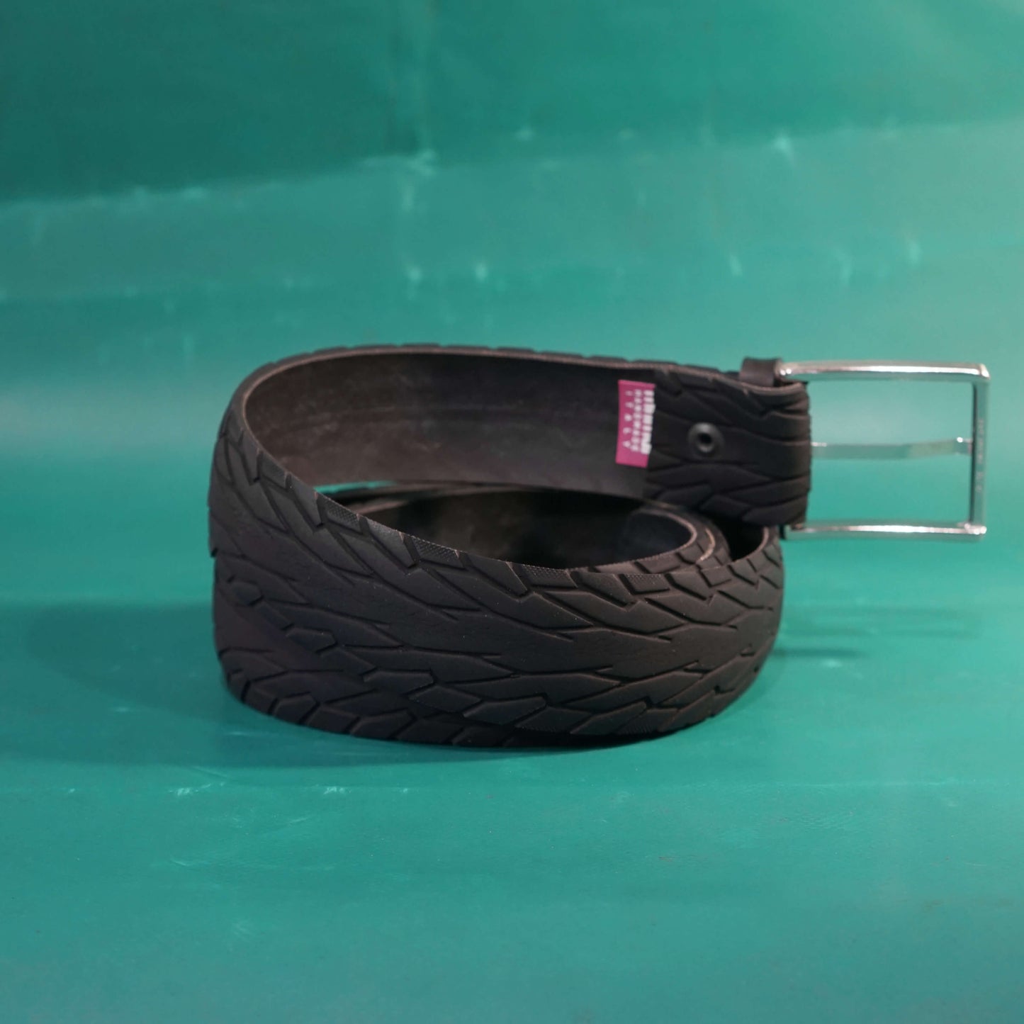 Cintura da uomo, Cintura in copertone di Bicicletta