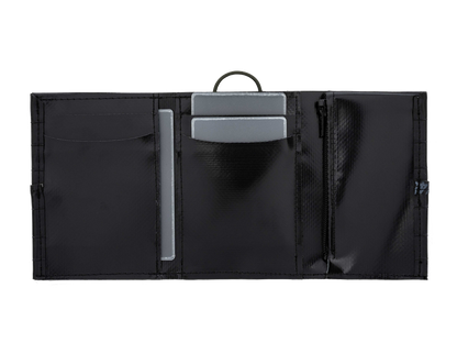 Portafoglio tascabile uomo, piccolo e compatto,verticale, nero, chiusura con elastico con portamonete e portatessere fatto a mano con camere d'aria riciclate, portafoglio vegan, ecologico, eco-friendly, sostenibile, cruelty-free