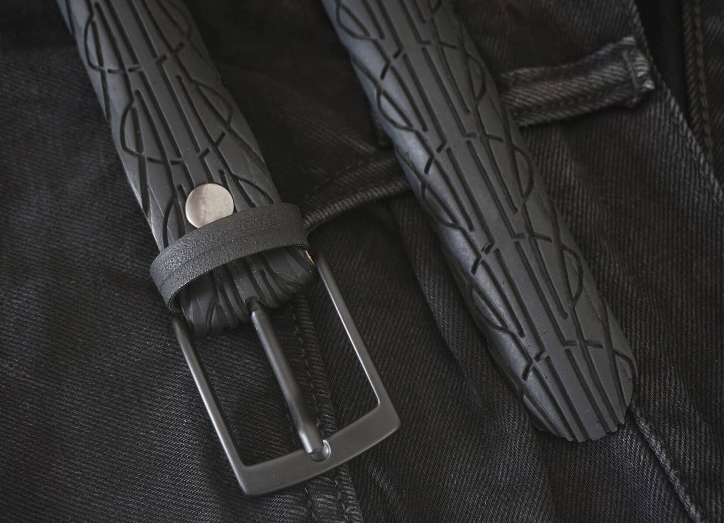 STRADA BLACK